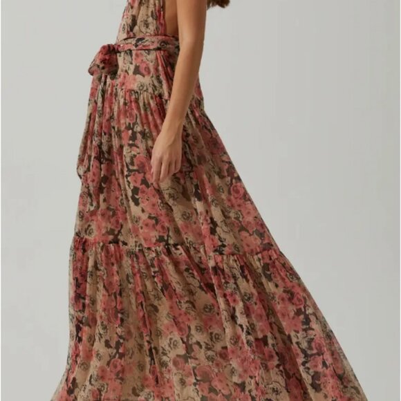 ASTR Eartha Floral Maxi Dress - Picture 5 of 9